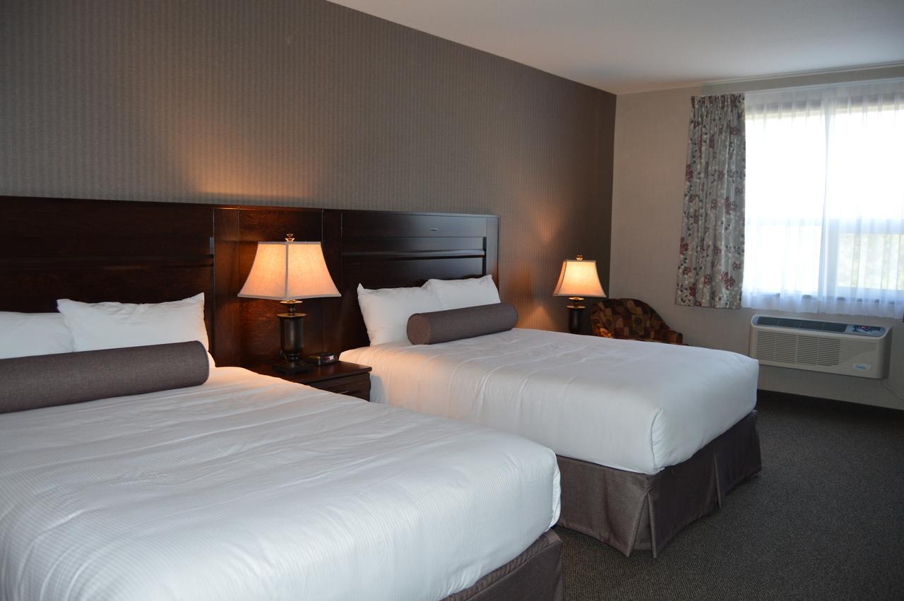 Cobble Creek Lodge Maple Creek الغرفة الصورة