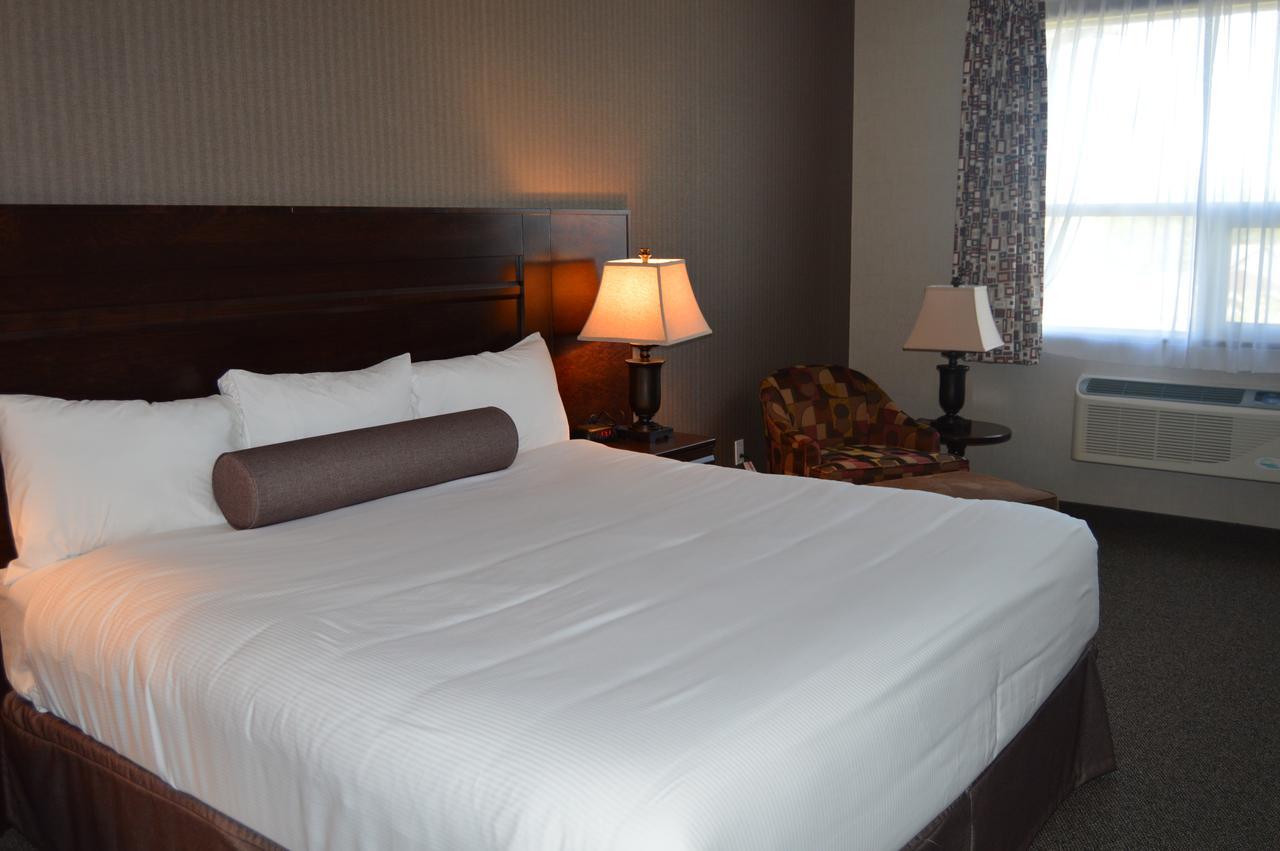 Cobble Creek Lodge Maple Creek المظهر الخارجي الصورة